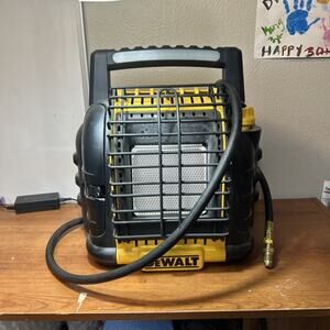 DEWALT DXH12B 12,000 BTU PORTABLE CORDLESS PROPANE RADIANT HEATER (y (PSH041497)